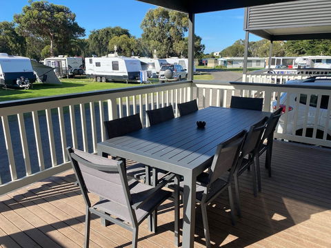 Victor Harbor Holiday & Cabin Park - Hotel Accommodation 3