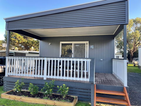 Victor Harbor Holiday & Cabin Park - Hotel Accommodation 2