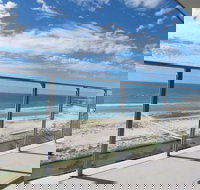 Pure Kirra - Hotel Accommodation