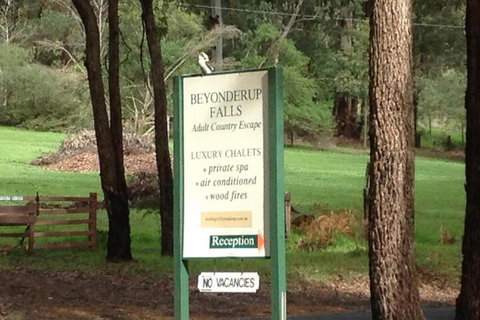 Beyonderup Falls Adult Retreat - Hotel Accommodation 2