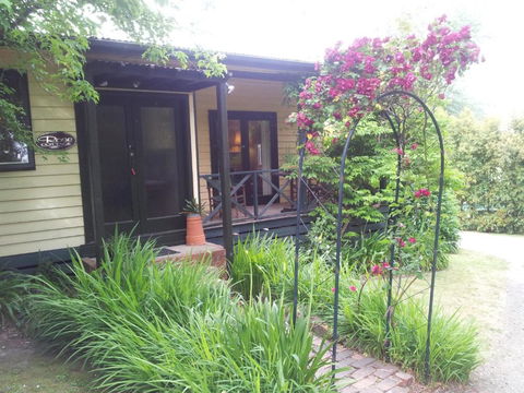 Leafield Cottages - Hotel Accommodation 2