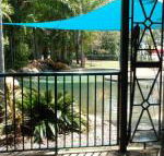 Bushland Beach Tavern - Hotel Accommodation