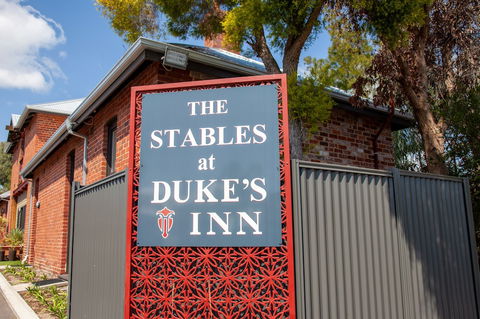 Dukes Inn Northam - Hotel Accommodation 4