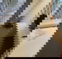 Roxby Downs Motor Inn - Hotel Accommodation