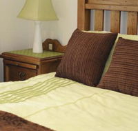 Robin Hill Retreat - Hotel Accommodation