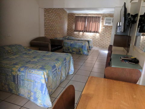 Best One Motel - Hotel Accommodation 3