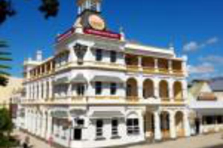 West Rockhampton QLD Hotel Accommodation