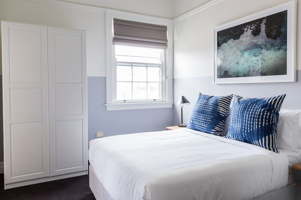 Middle Cove NSW Hotel Accommodation