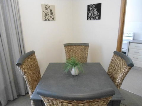 Ashwood Apartment Bellerive - Hotel Accommodation 1