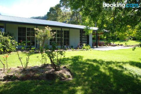 Whispers At Cedar Grove - Hotel Accommodation 6