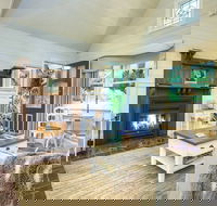 Candlelight Cottages - Hotel Accommodation