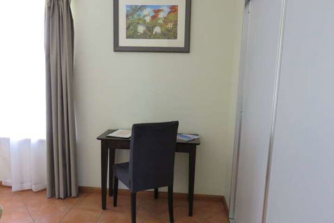 Ochre Moon B&B - Hotel Accommodation 6