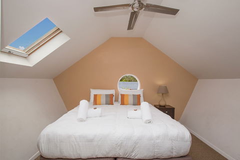 Byron Bay Beachfront Apartments - Hotel Accommodation 5