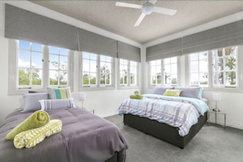 Carrington Manor - Hotel Accommodation 1