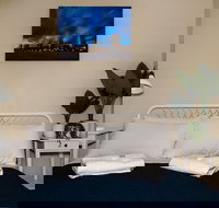 Coolangatta Sands Hotel - Hotel Accommodation