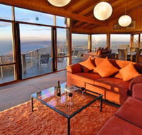 Summit Views - Hotel Accommodation