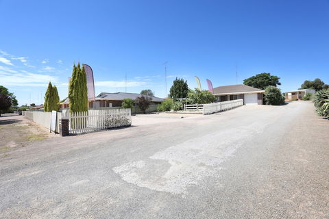Moonta Bay Accommodation - Hotel Accommodation 1