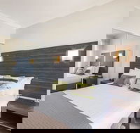 Dolphin Quay Apartments - Hotel Accommodation