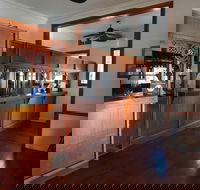 Yongala Lodge by The Strand - Hotel Accommodation