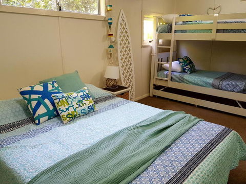 CHILL OUT BEACH HOUSE At FORSTER - Hotel Accommodation 1