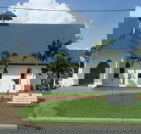 Kurrmine Beach Motel - Hotel Accommodation