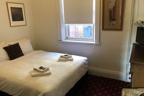 Corner Hotel Alexandra - Hotel Accommodation 5