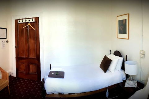 Corner Hotel Alexandra - Hotel Accommodation 1