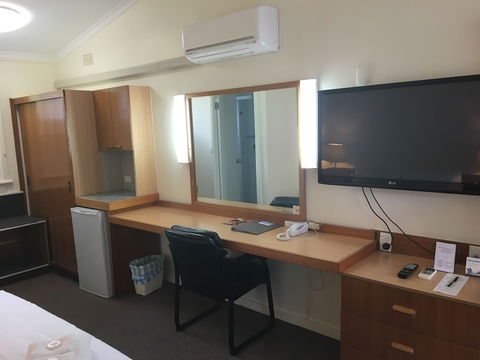 Waterview Gosford Motor Inn - Hotel Accommodation 6