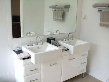 Nightingale Luxury Villas - Hotel Accommodation 3