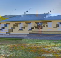 White's Corner - Hotel Accommodation