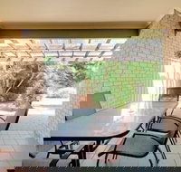 Bombora at Fingal Bay - Hotel Accommodation