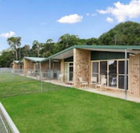 Tailwaggers Rainforest Retreat - Hotel Accommodation