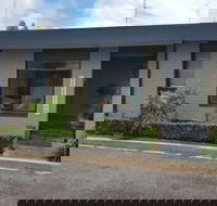Boat Ramp Motel - Hotel Accommodation