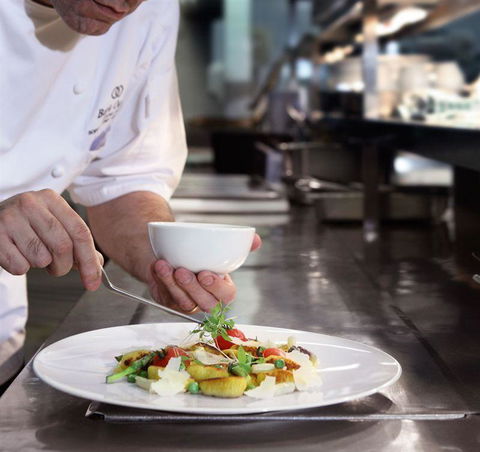 Garden Court Restaurant - Hotel Accommodation 2