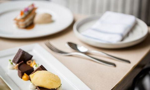 Garden Court Restaurant - Hotel Accommodation 3