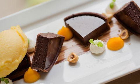 Garden Court Restaurant - Hotel Accommodation 7