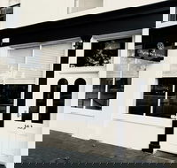 Myrtle Bar  Kitchen - Hotel Accommodation