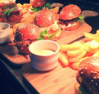 Simon's Waterfront - Hotel Accommodation