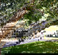 Cardinia Park Hotel - Hotel Accommodation