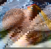 Carl's Jr. - Hotel Accommodation