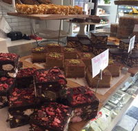 Chatham Food Store - Hotel Accommodation