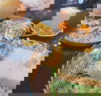 Inline4 cafe - Hotel Accommodation