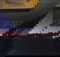 Shaky Spear Milk Bar - Hotel Accommodation