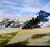 Bairnsdales Just For Lunch - Hotel Accommodation