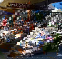 Red Brik Caffe - Hotel Accommodation