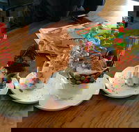 Darley general store  CAFE - Hotel Accommodation