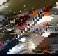 Turn Back Time Cafe - Hotel Accommodation