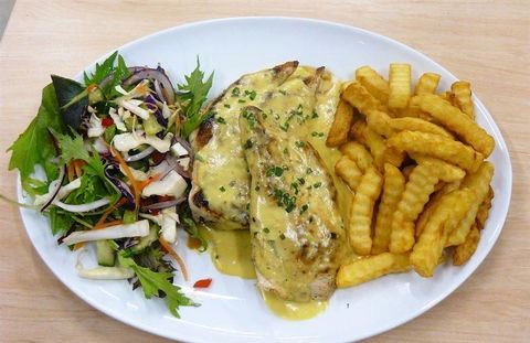 Pastoral Hotel - Hotel Accommodation 5