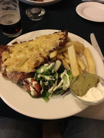 Cunninghams Hotel - Hotel Accommodation 0