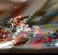 Jones Winery Restaurant - Hotel Accommodation